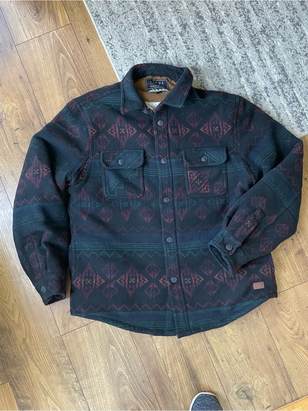 Zachs ny men’s coat Black & Burgundy southwest pattern Sherpa large